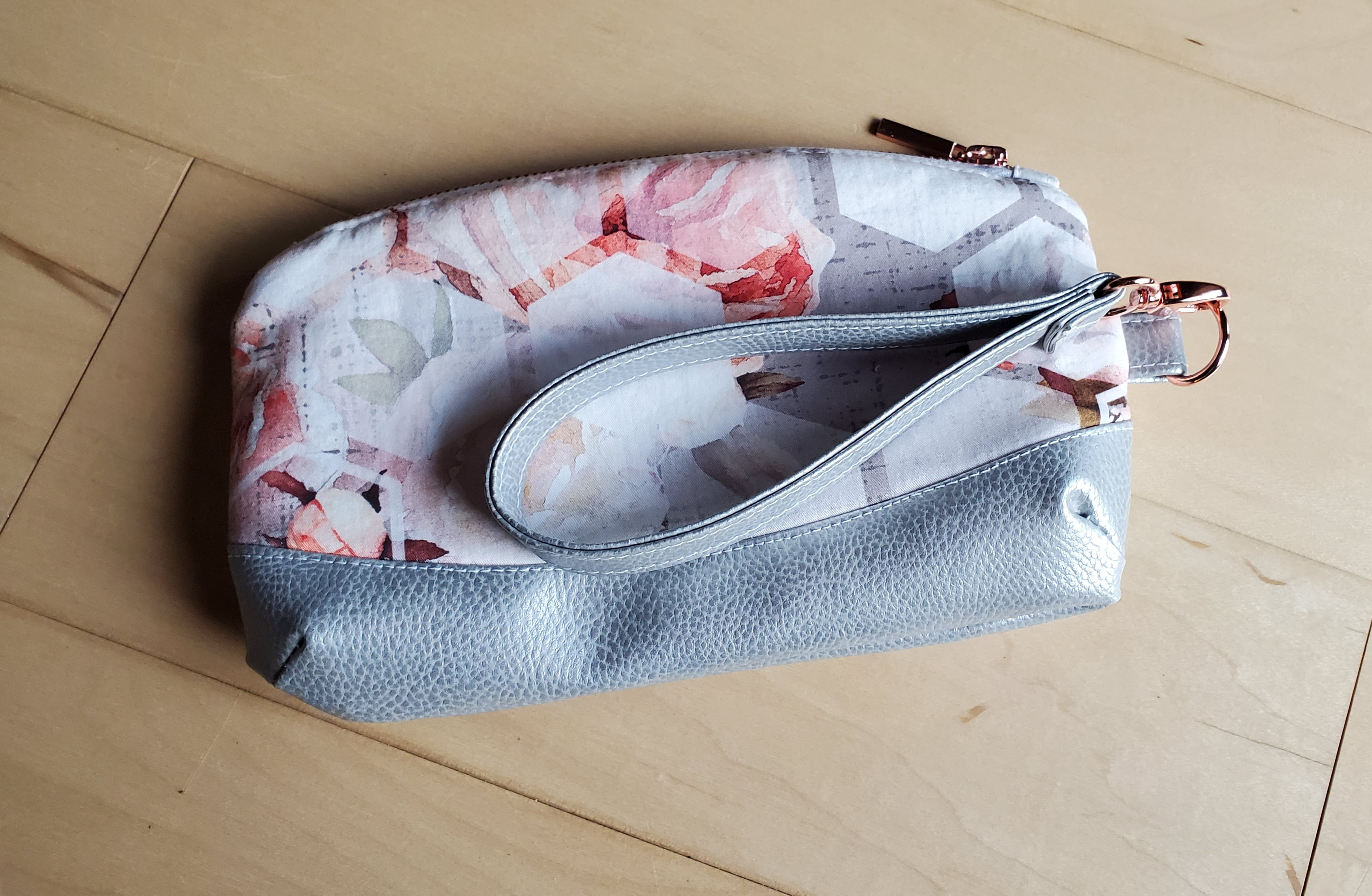 Clematis Wristlet