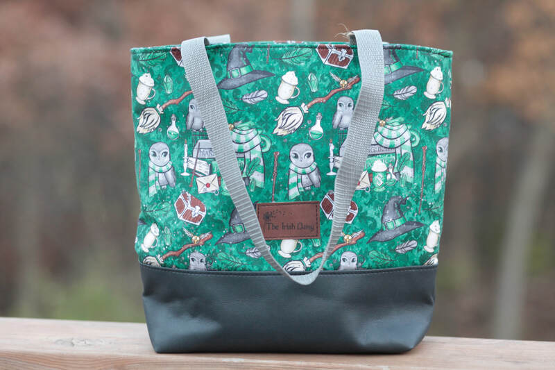 RTS Tuesday Tote - Green House