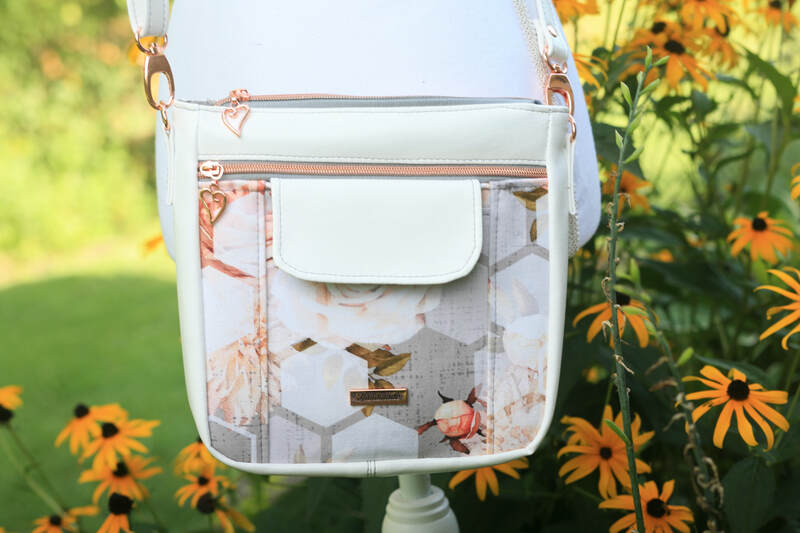 Flair Crossbody